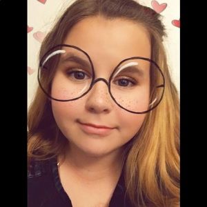 Meet your Posher, Abby